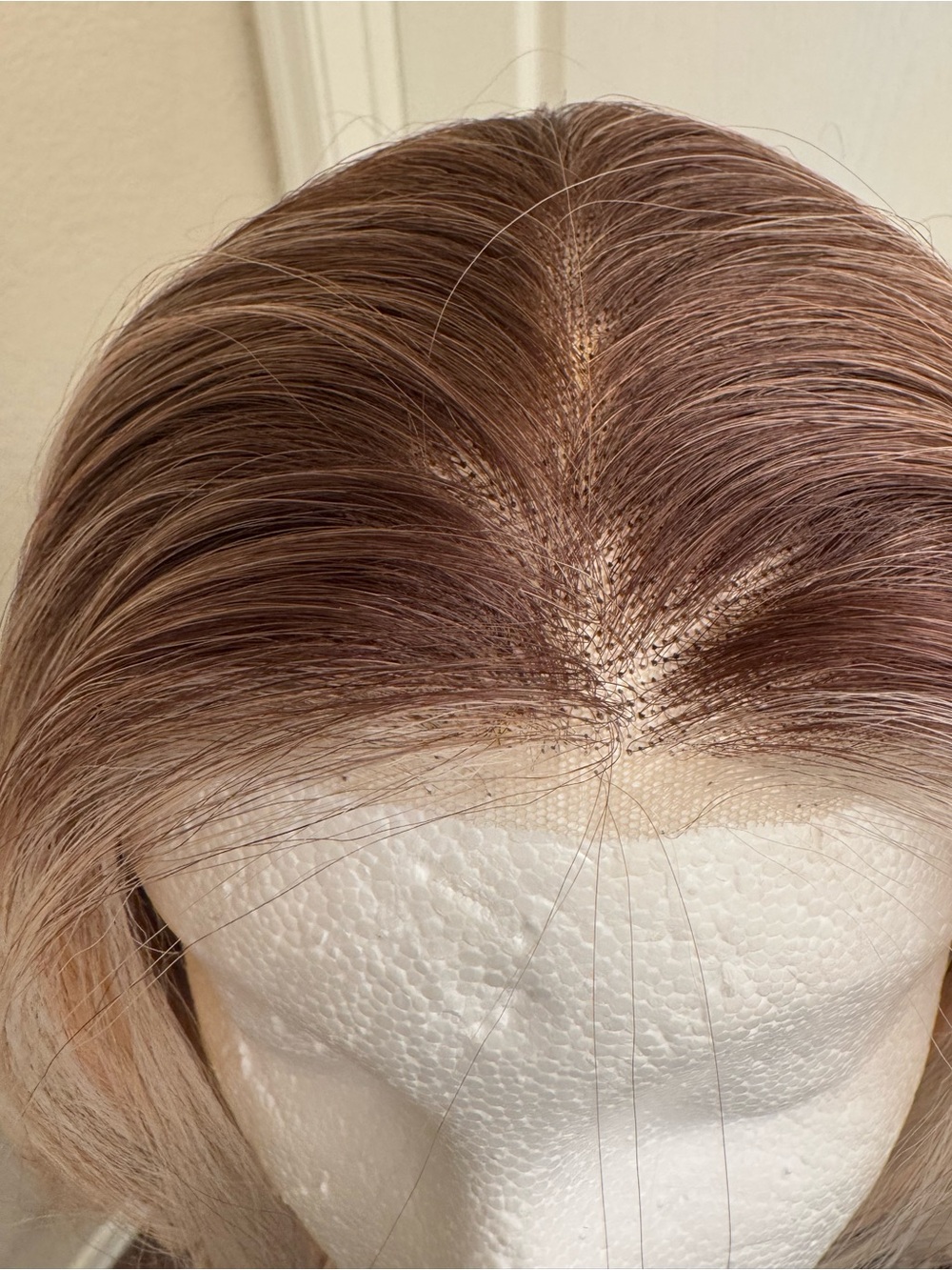 NWT Carkira Boss Crowns California Blondicot Wig - Picture 6 of 10